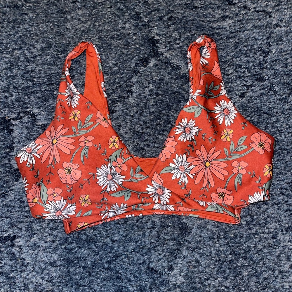 Gilly Hicks Floral Bikini Top in Red and White
